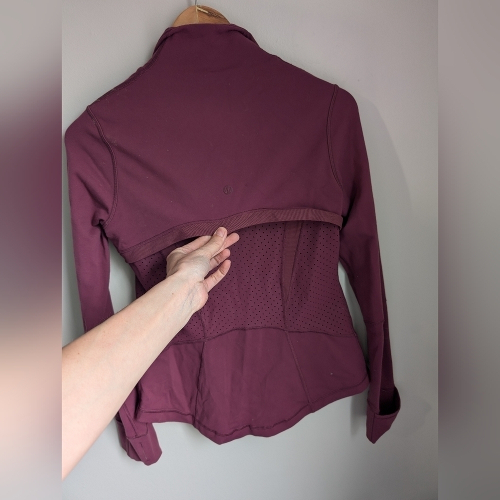 Lululemon Define Jacket (Exhale) Red Grape Mesh Vent Sz 6 - Picture 5 of 5